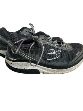 Gdefy Men's 8.5 Gravity Defyer Mighty Walk Shoes Black & Gray Versoshock Tech